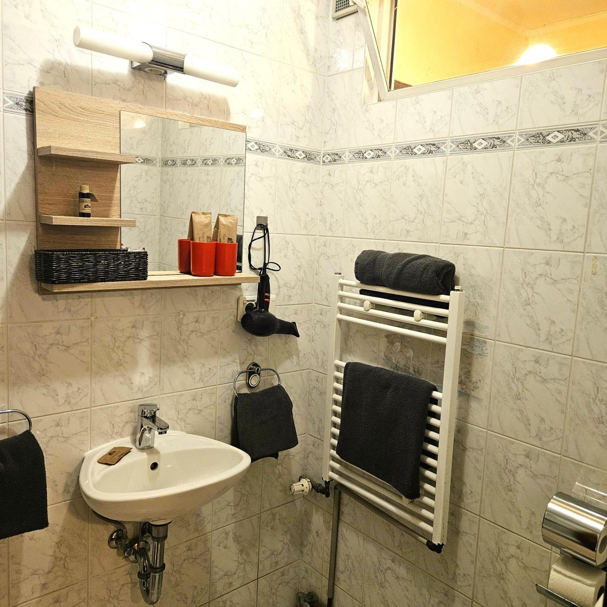 Haus Scheuten Hotel Дуйсбург Екстериор снимка