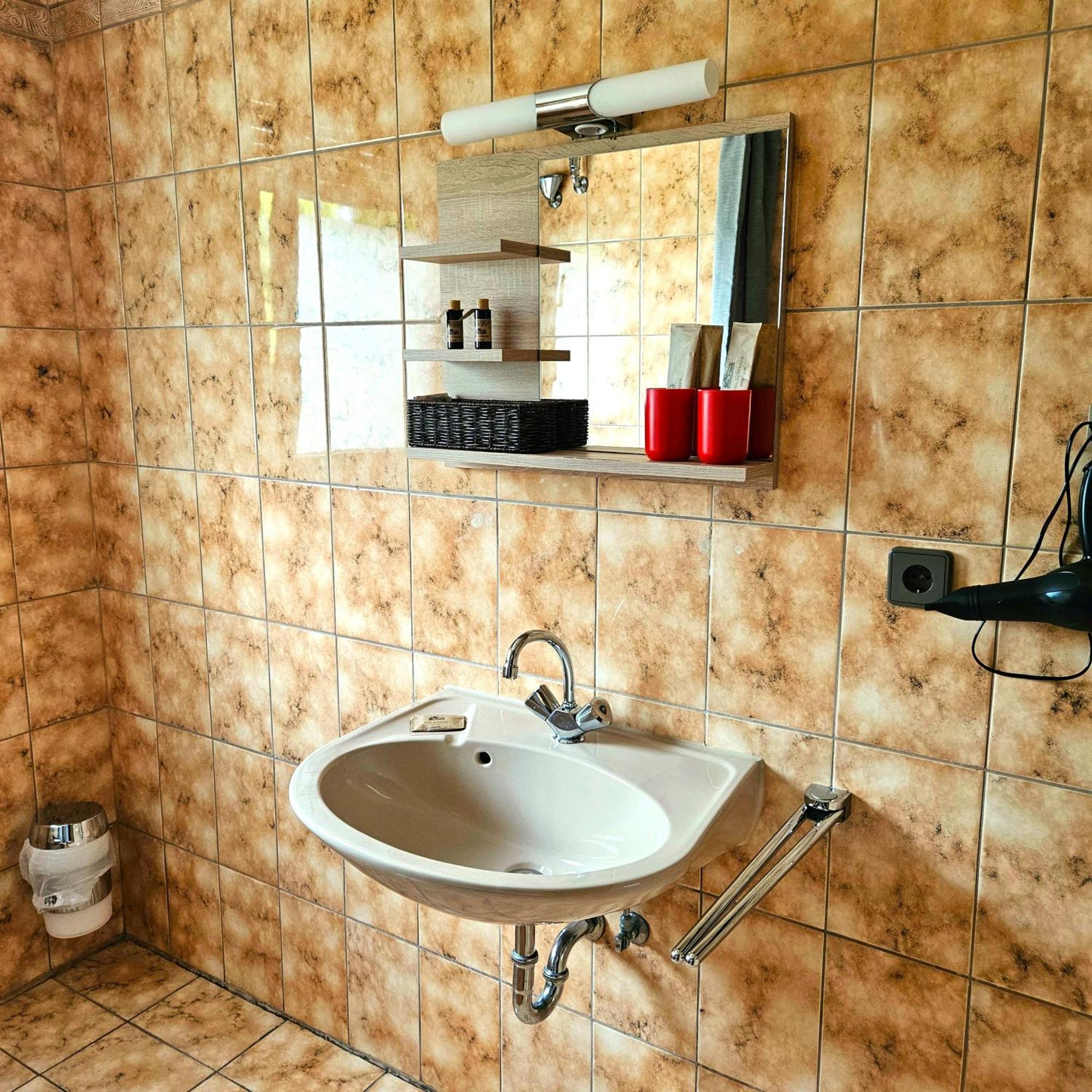 Haus Scheuten Hotel Дуйсбург Екстериор снимка