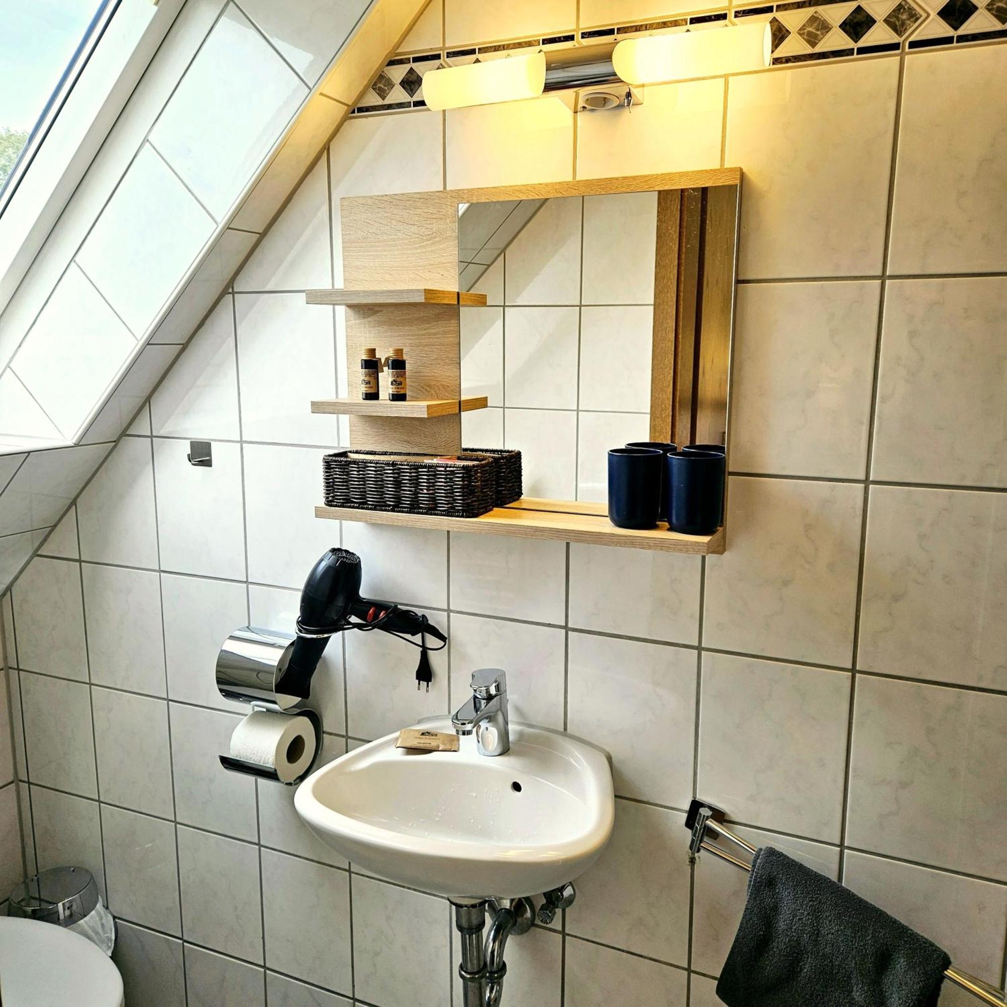 Haus Scheuten Hotel Дуйсбург Екстериор снимка
