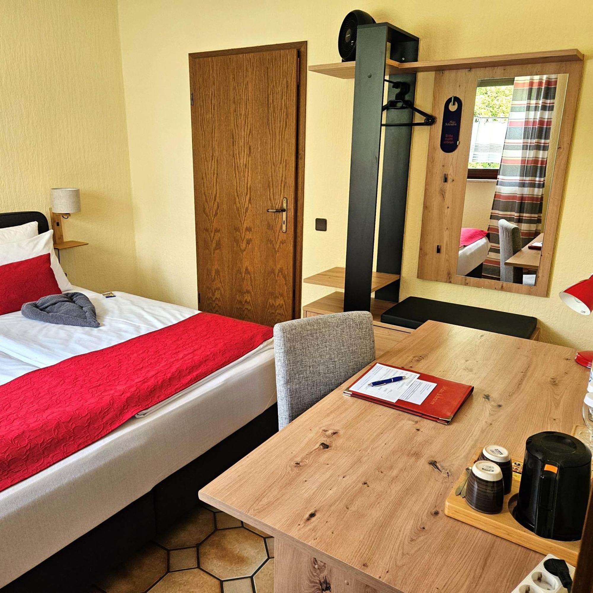 Haus Scheuten Hotel Дуйсбург Екстериор снимка