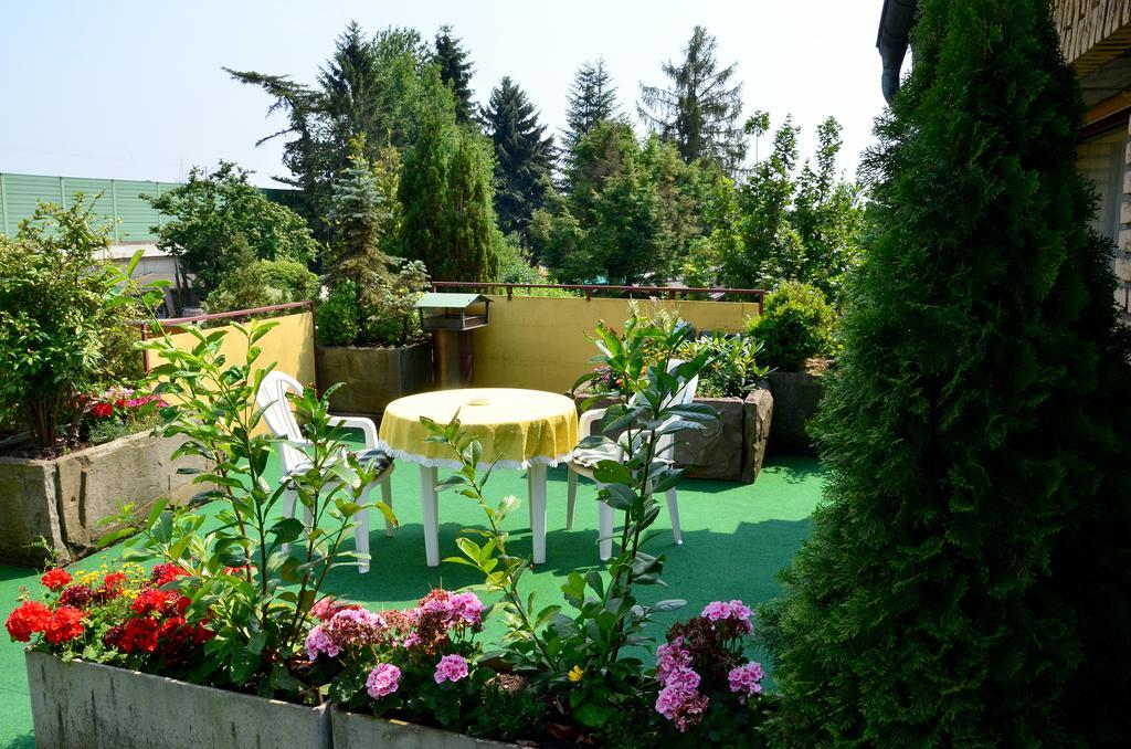 Haus Scheuten Hotel Дуйсбург Екстериор снимка